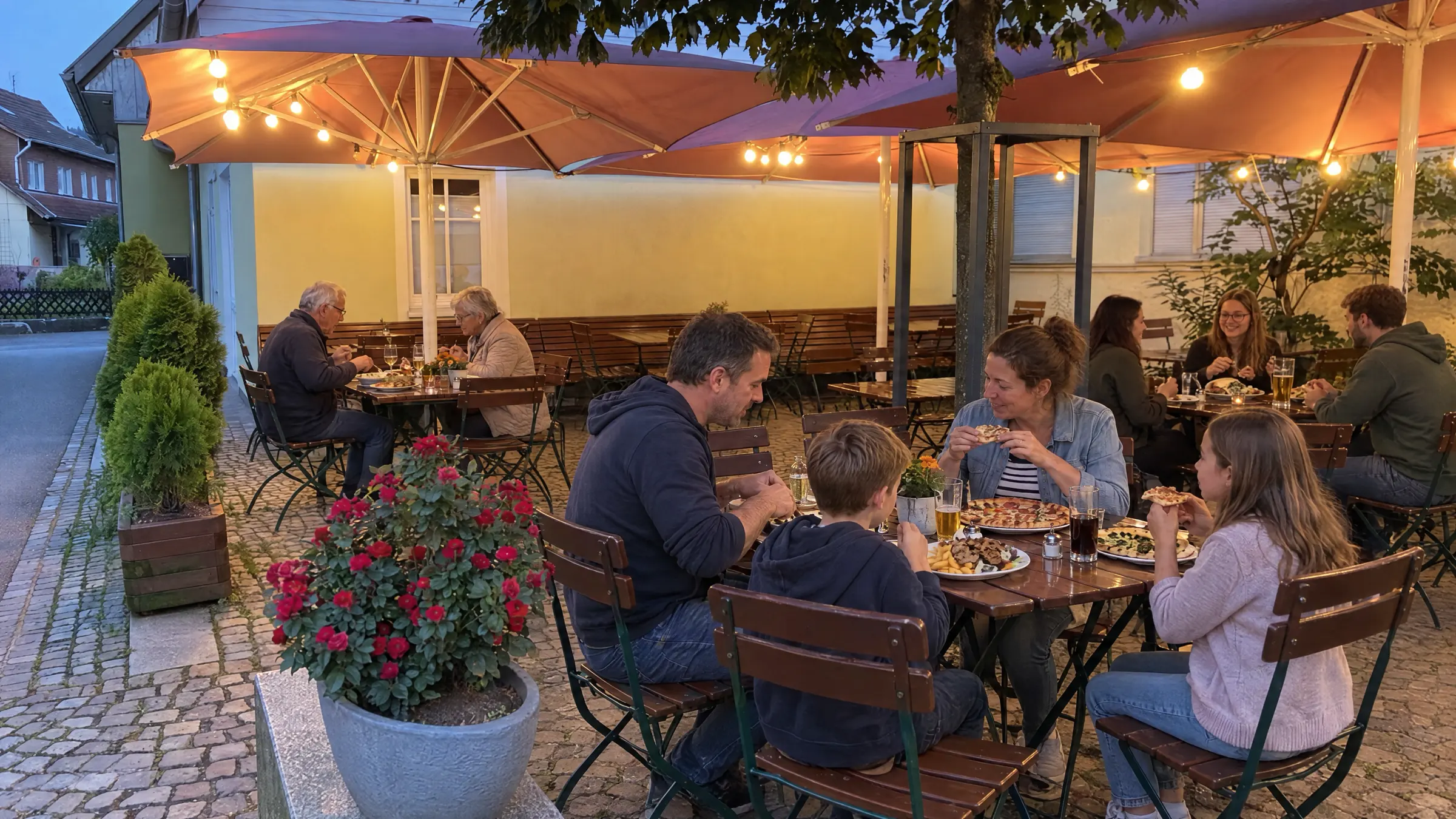 Hasan’s am Abend, Gäste essen draußen
